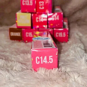 Jeffree Star Magic Star concealer in C14.5 new in box
